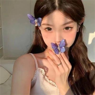 姐姐对我来说是女人